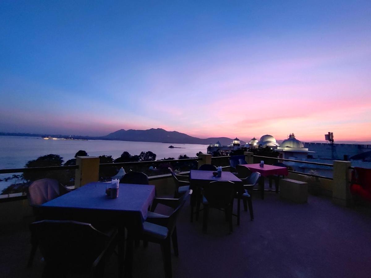 أُودايبور Hotel Lake Star المظهر الخارجي الصورة